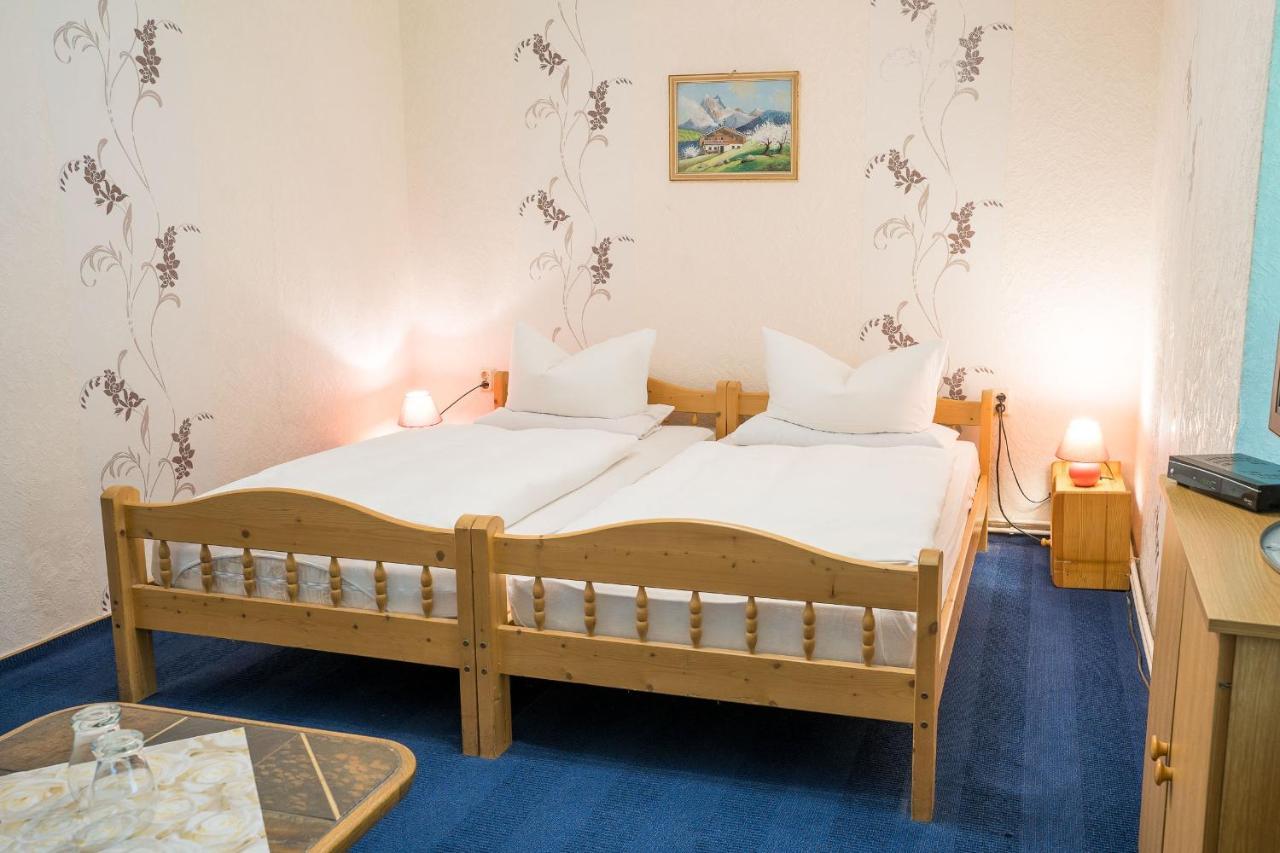 Hotel Waldgaststaette Sennhuette Bad Frankenhausen/Kyffhäuser Esterno foto